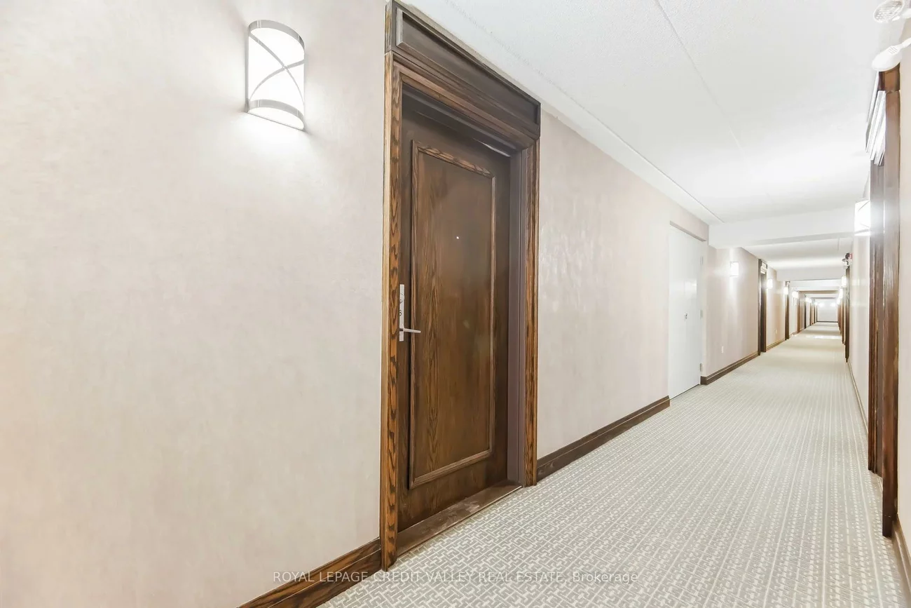 30, Via Rosedale, Sandringham-Wellington, Brampton