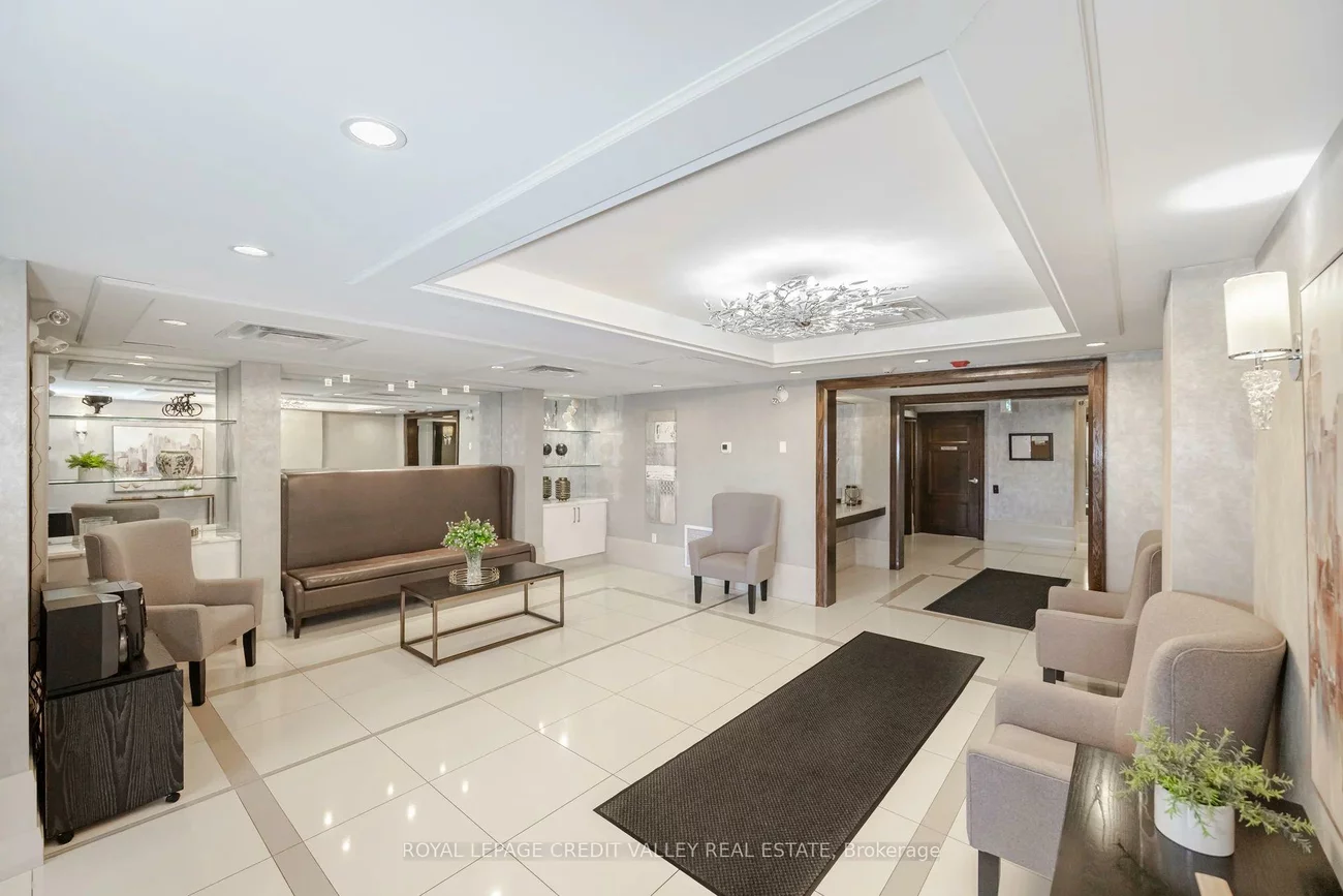 30, Via Rosedale, Sandringham-Wellington, Brampton