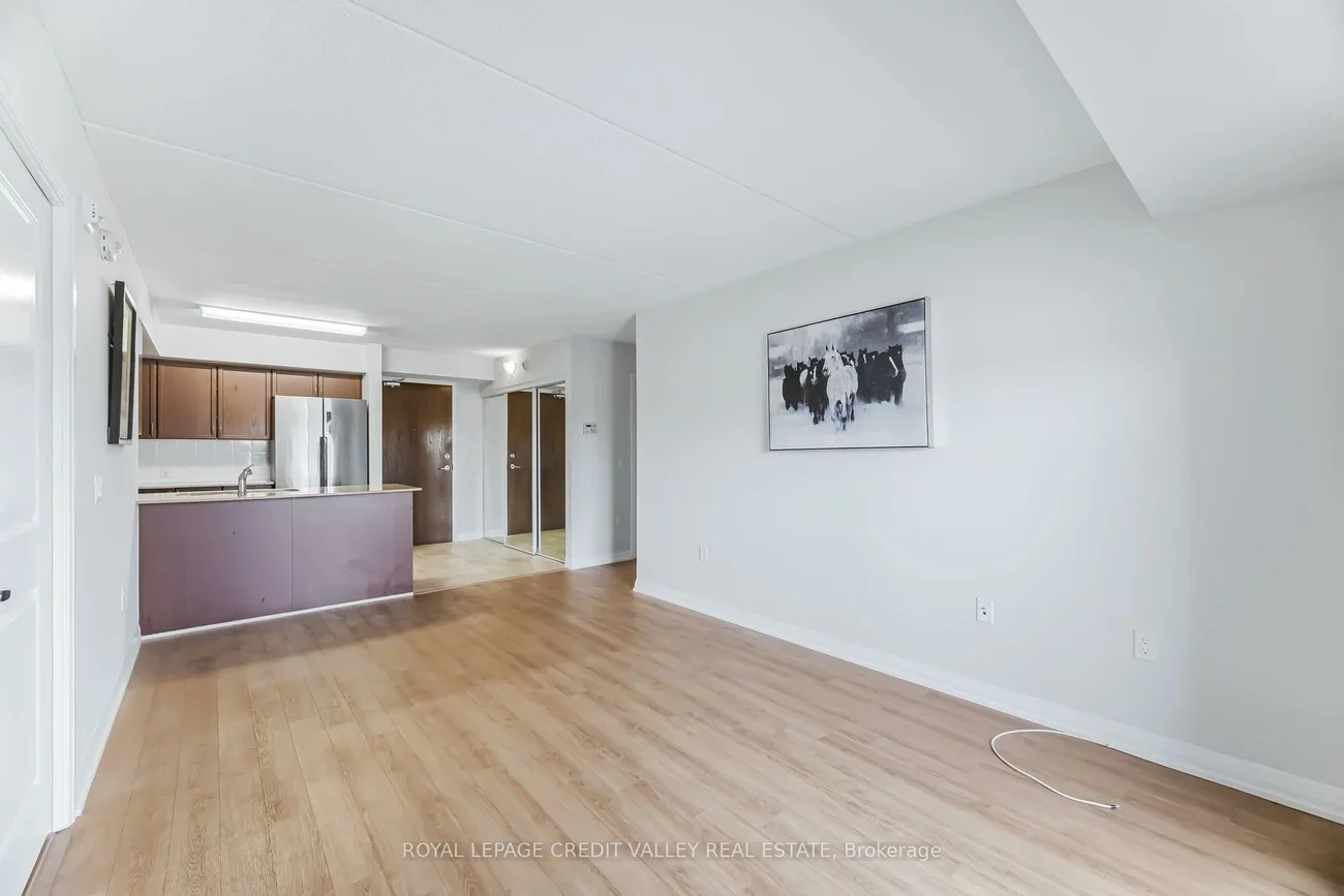 30, Via Rosedale, Sandringham-Wellington, Brampton