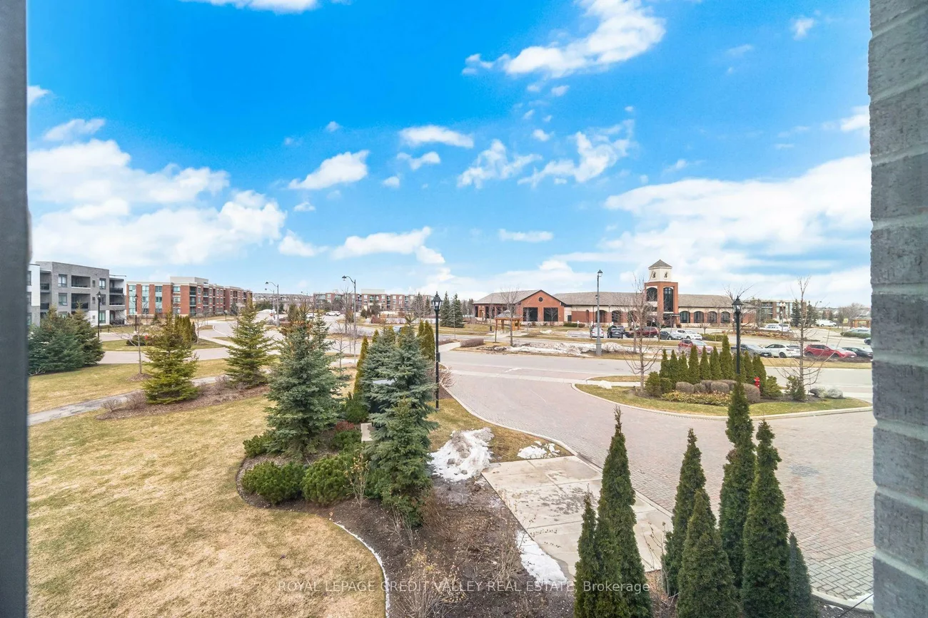 30, Via Rosedale, Sandringham-Wellington, Brampton