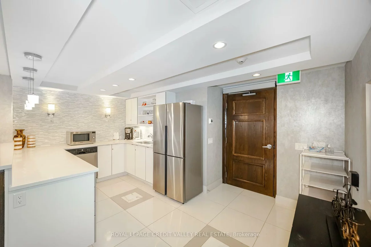 30, Via Rosedale, Sandringham-Wellington, Brampton