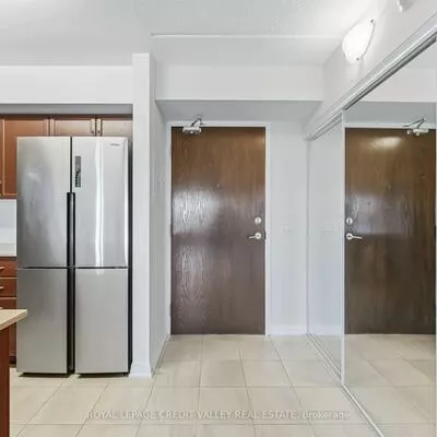 30, Via Rosedale, Sandringham-Wellington, Brampton