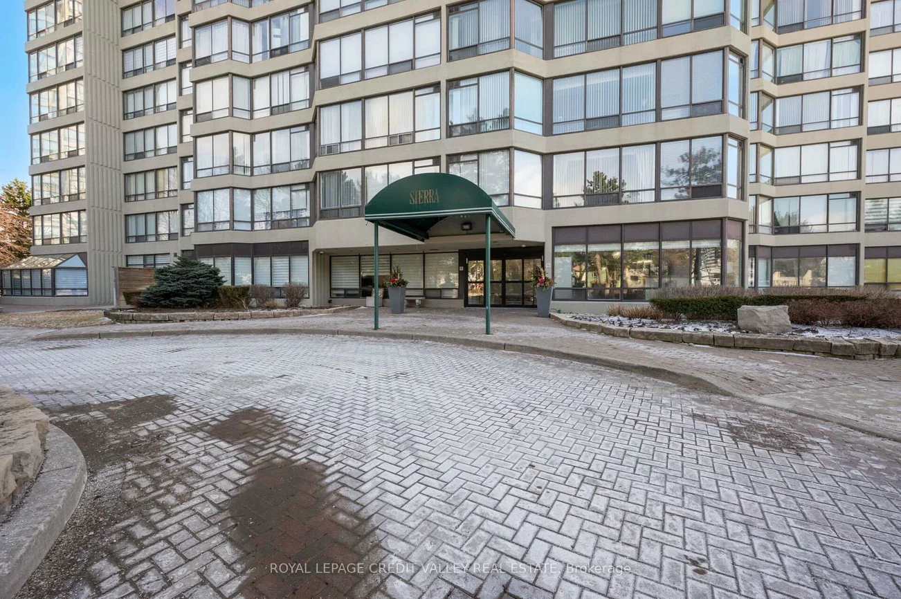 26, Hanover, Queen Street Corridor, Brampton