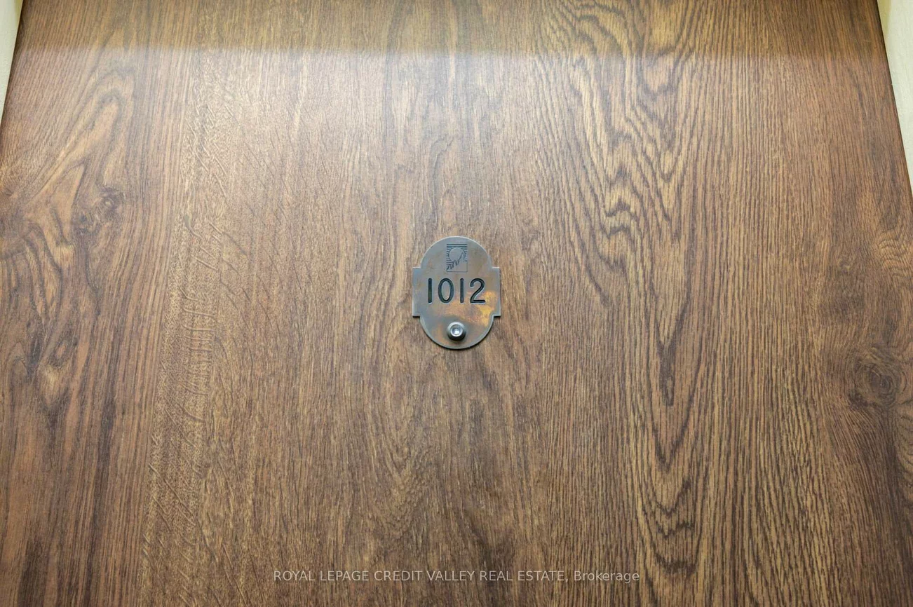 26, Hanover, Queen Street Corridor, Brampton