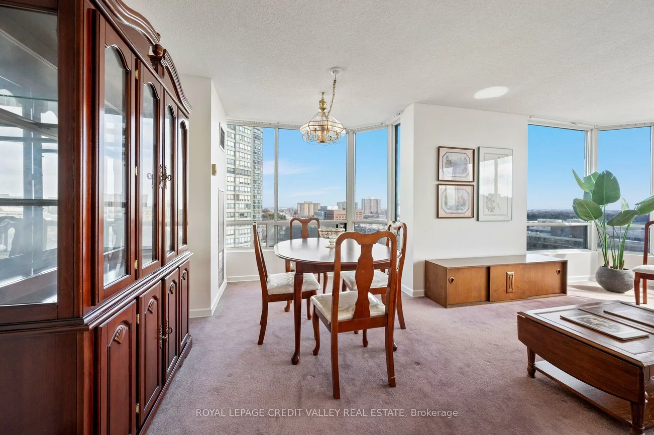 26, Hanover, Queen Street Corridor, Brampton