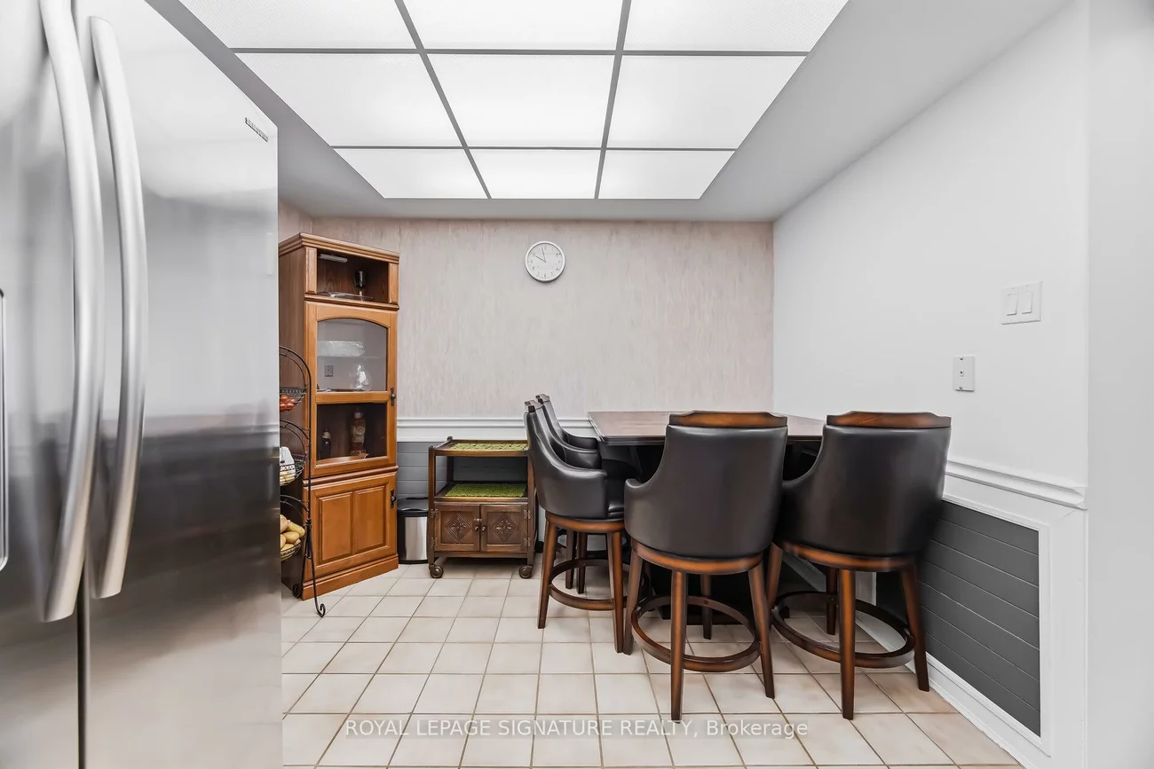 320, Mill, Brampton South, Brampton