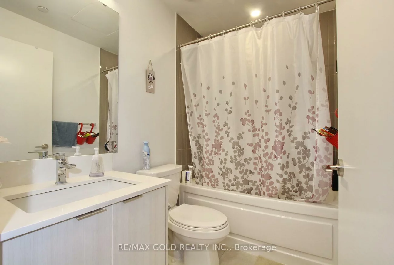 225, Malta, Fletcher's Creek South, Brampton