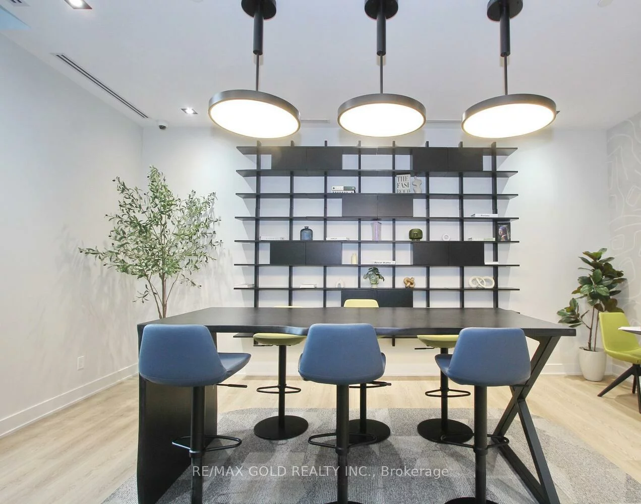 225, Malta, Fletcher's Creek South, Brampton