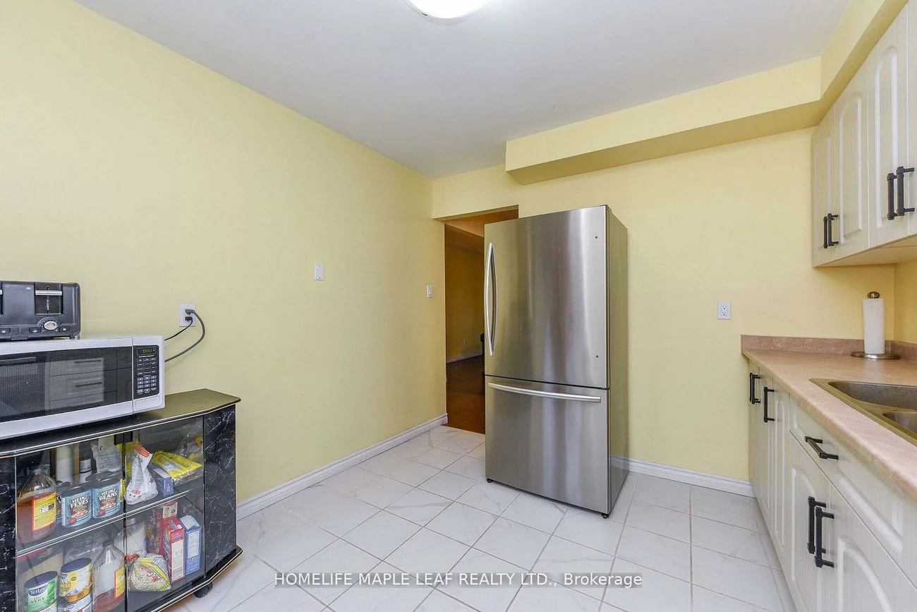 85, Enmount, Southgate, Brampton