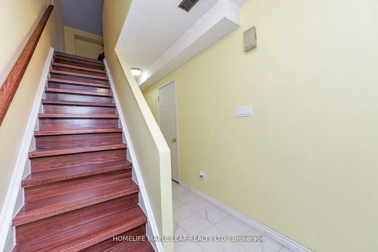 85, Enmount, Southgate, Brampton