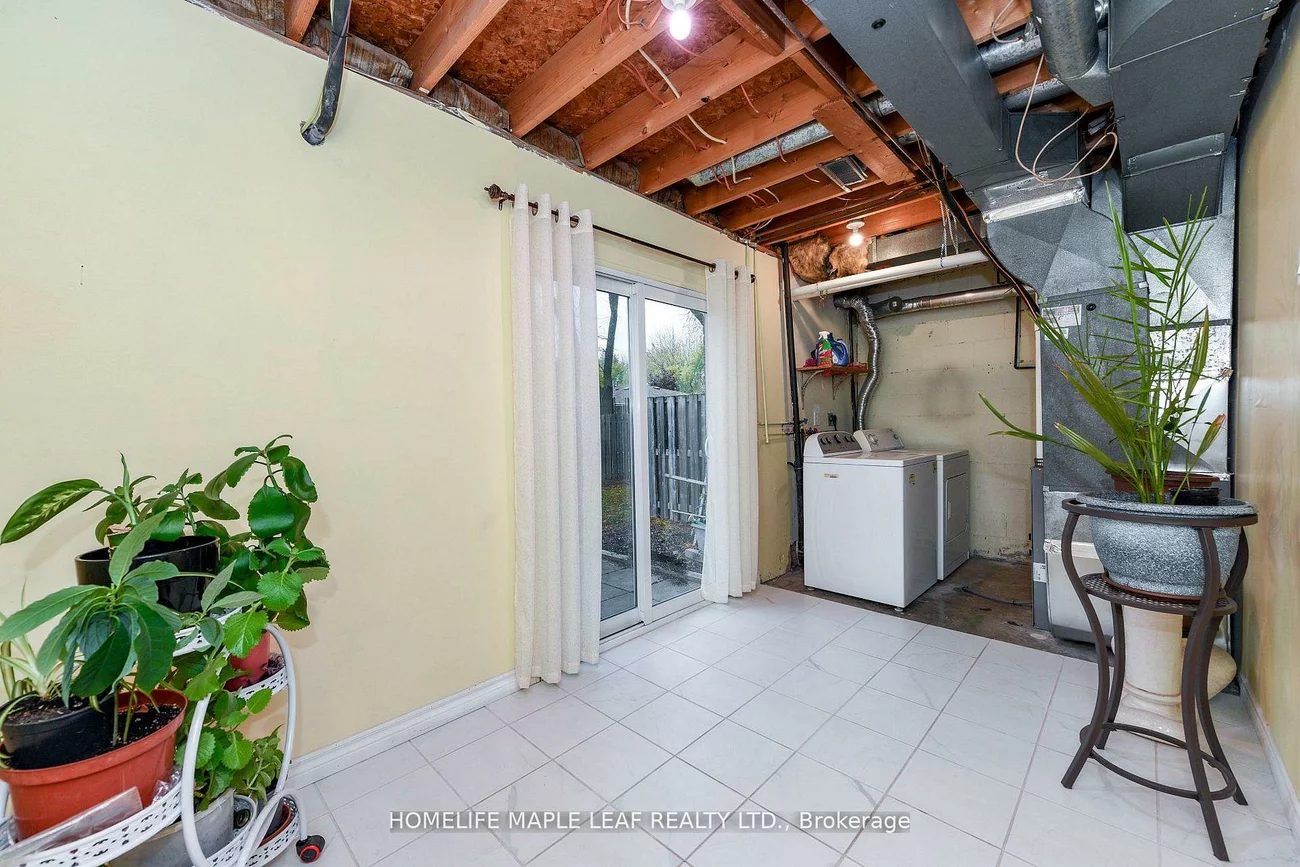 85, Enmount, Southgate, Brampton
