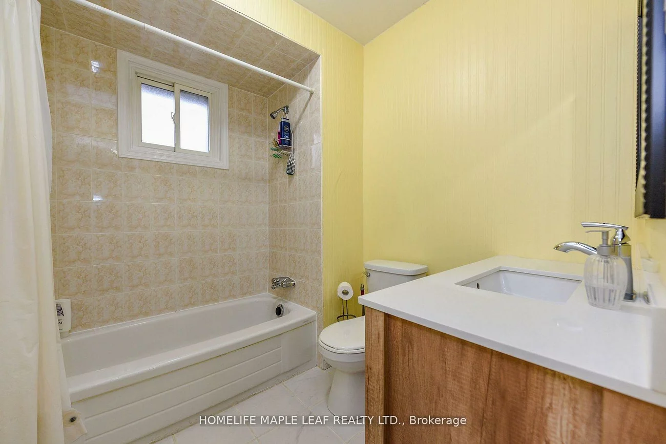85, Enmount, Southgate, Brampton