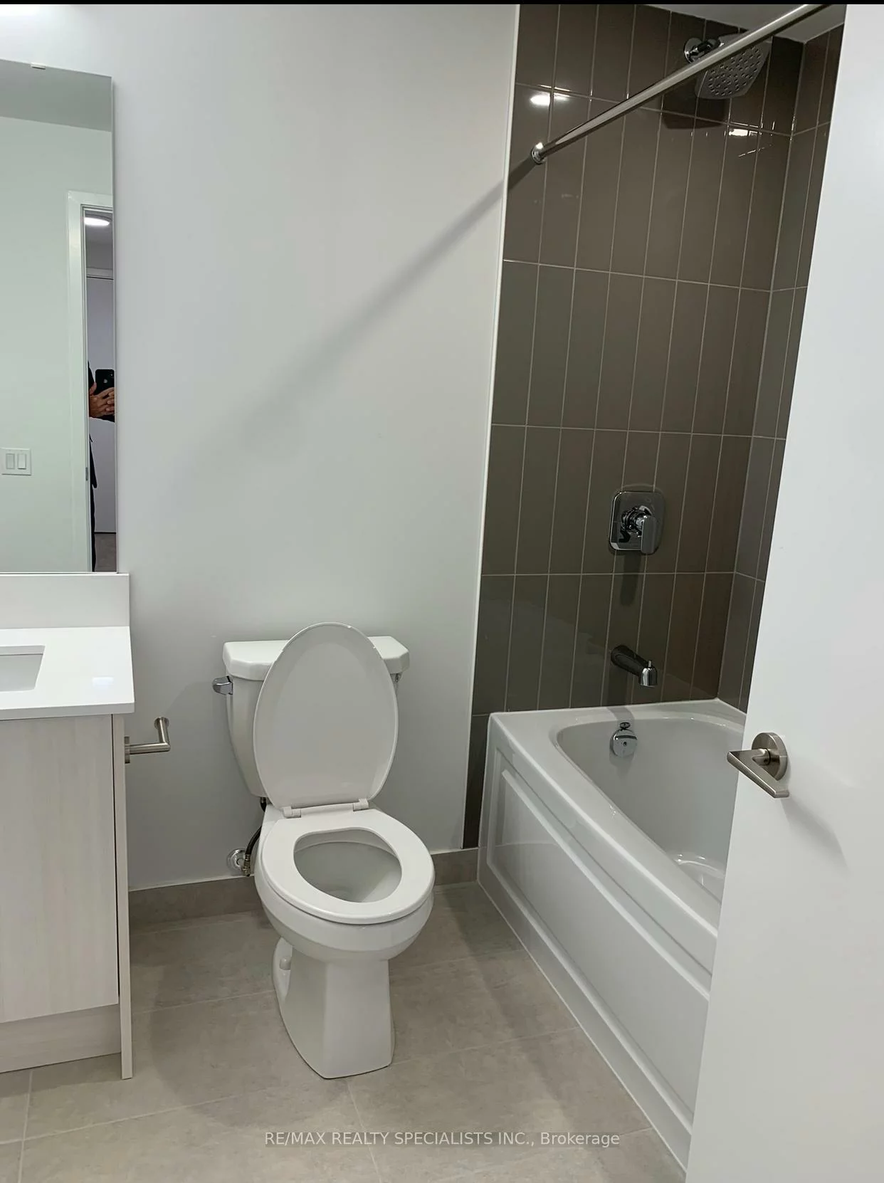 225, Malta, Fletcher's Creek South, Brampton