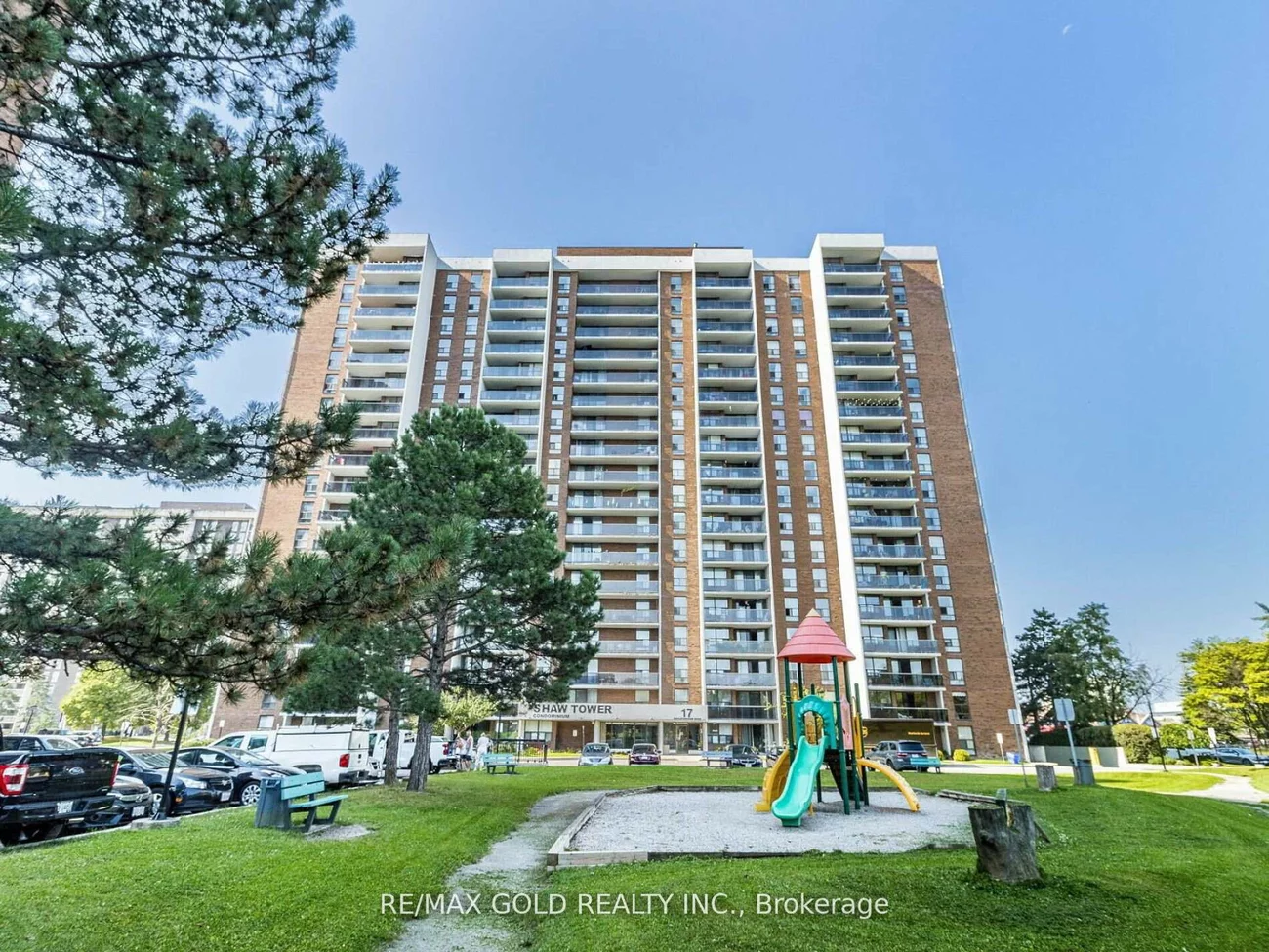 17, Knightsbridge, Queen Street Corridor, Brampton