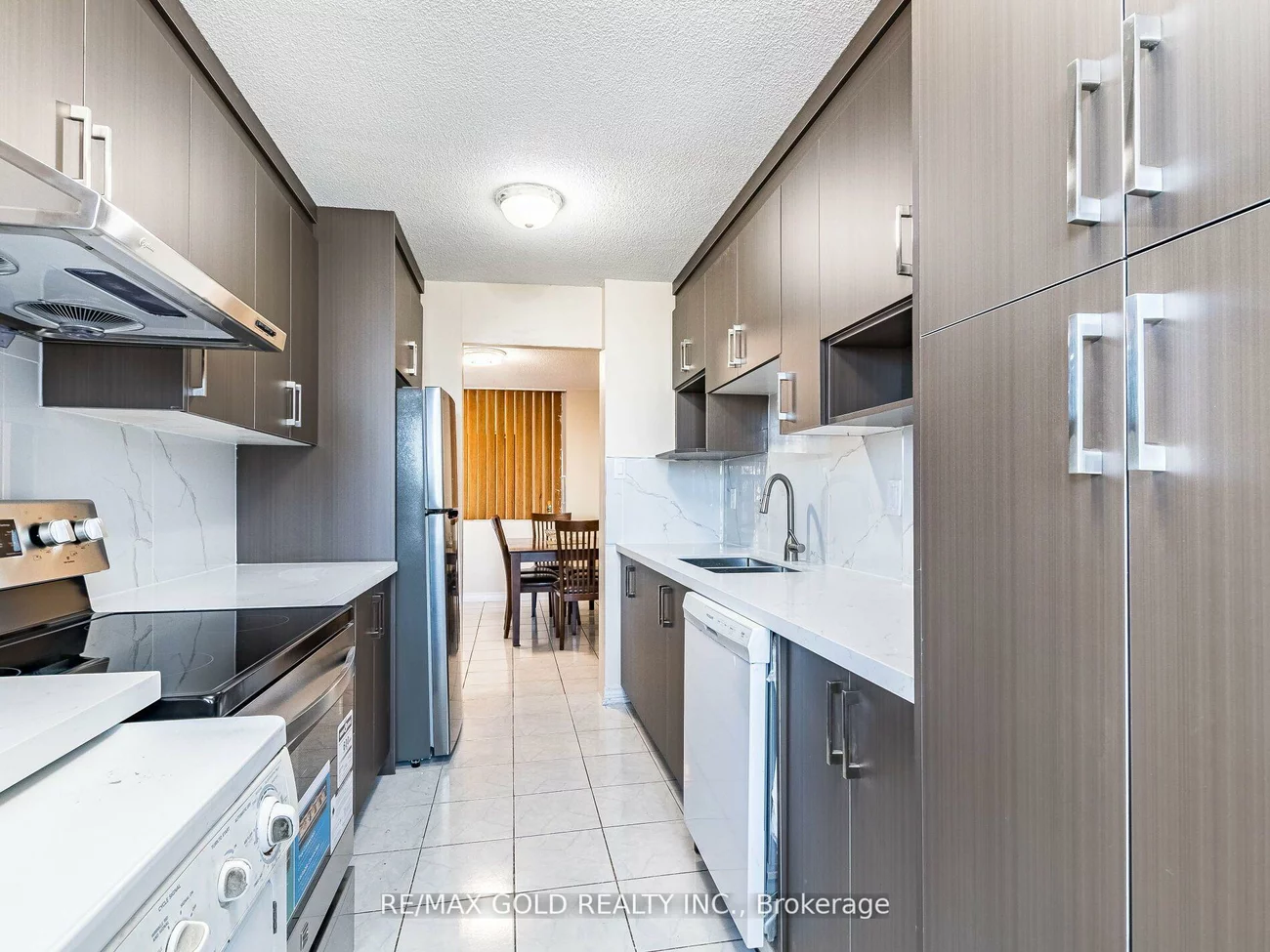 17, Knightsbridge, Queen Street Corridor, Brampton