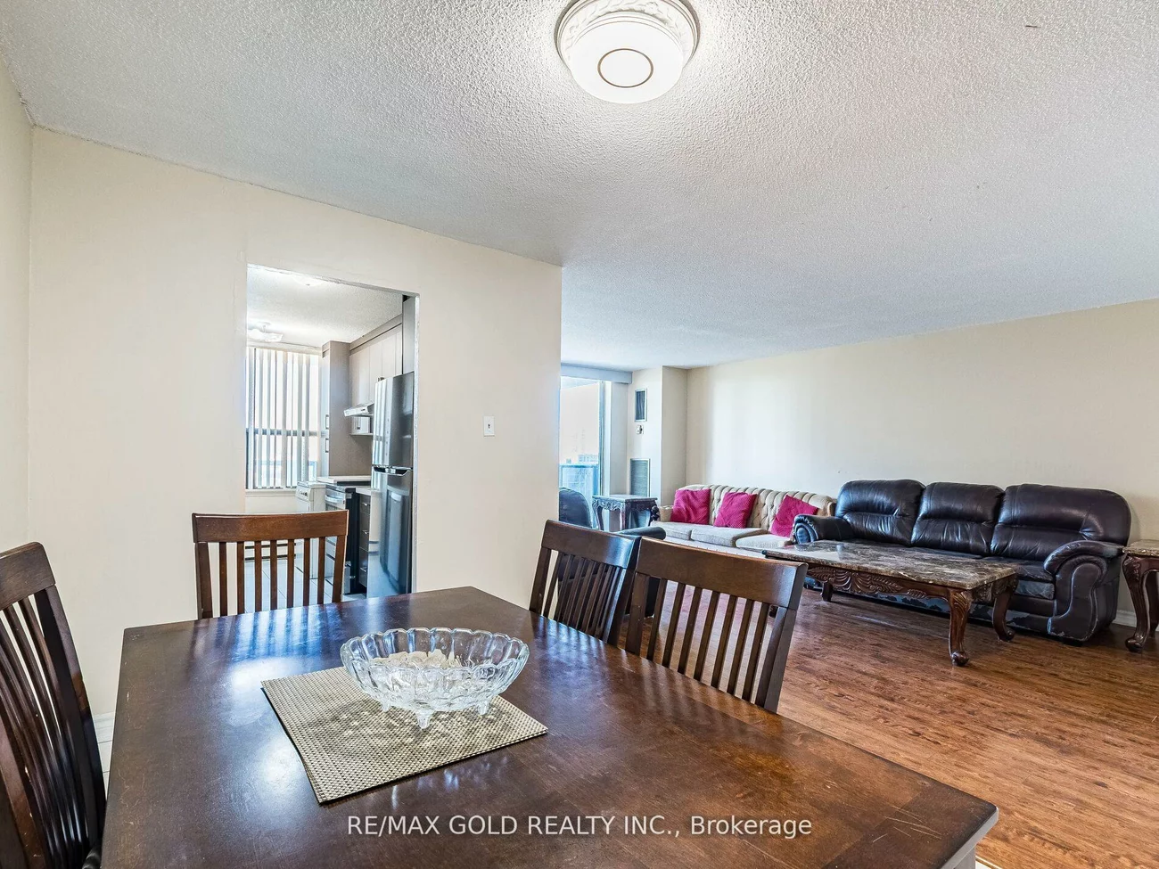 17, Knightsbridge, Queen Street Corridor, Brampton