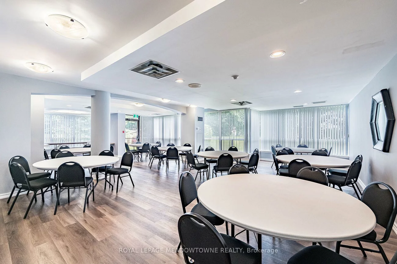 12, Laurelcrest, Queen Street Corridor, Brampton