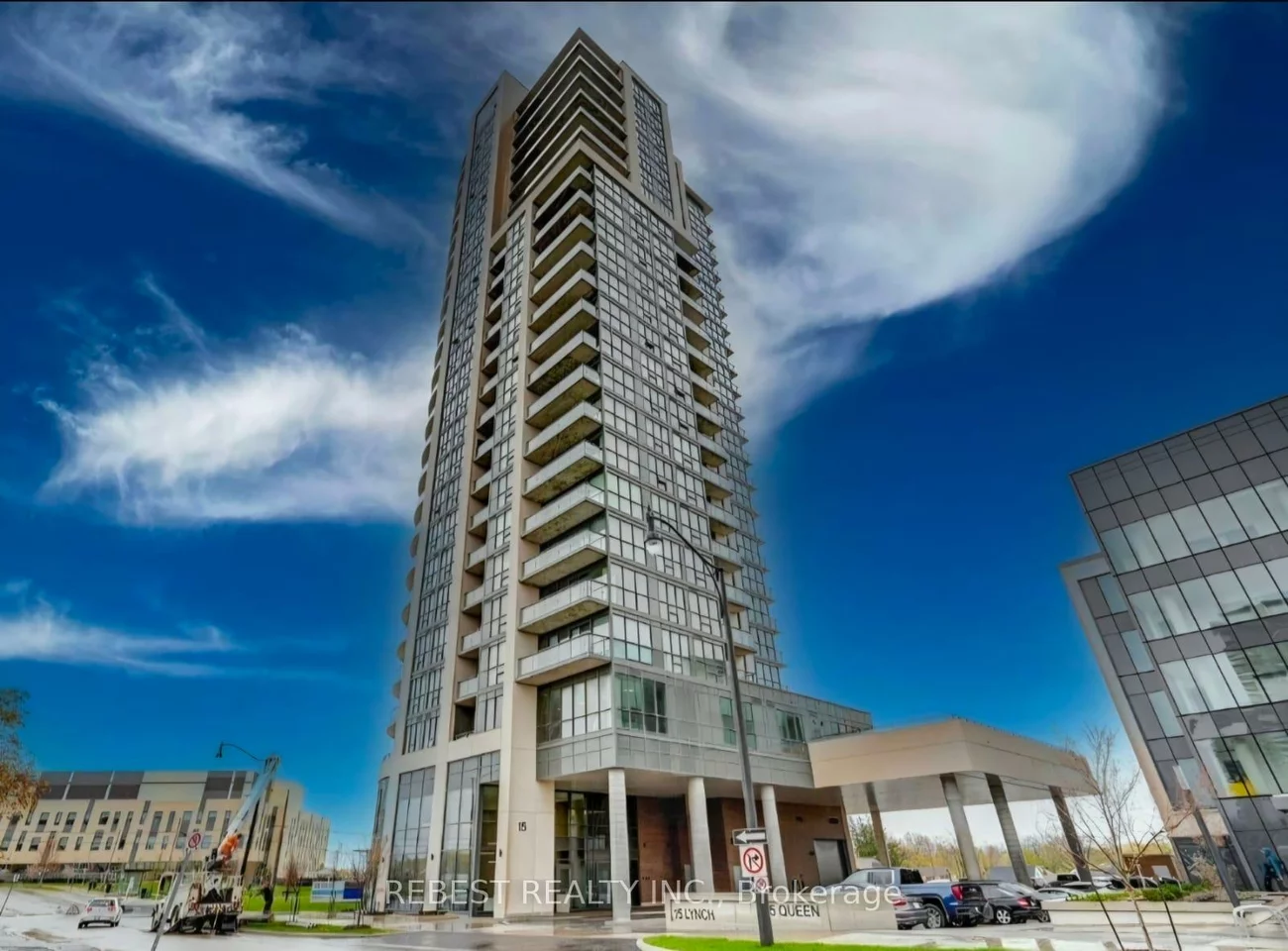 15, Lynch, Downtown Brampton, Brampton