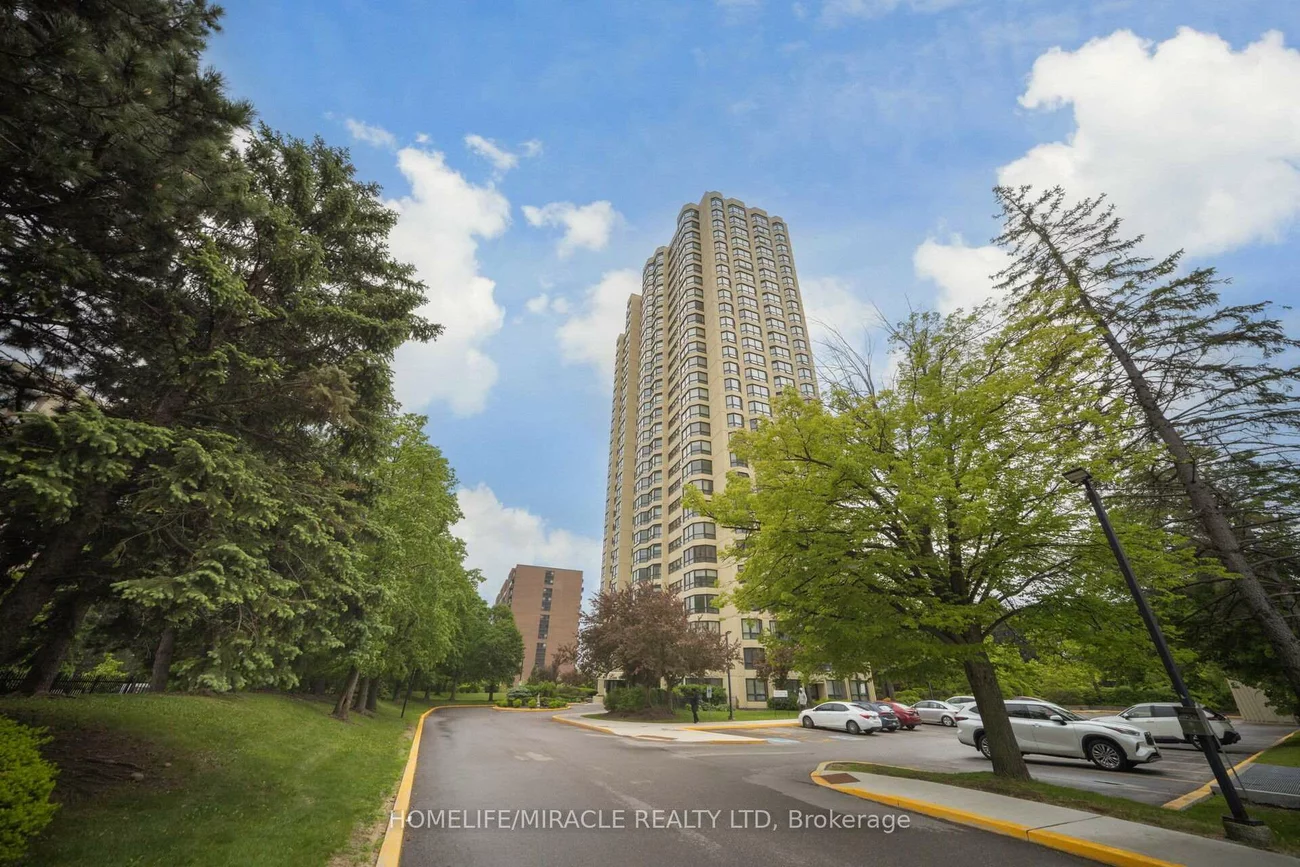 8, Lisa, Queen Street Corridor, Brampton