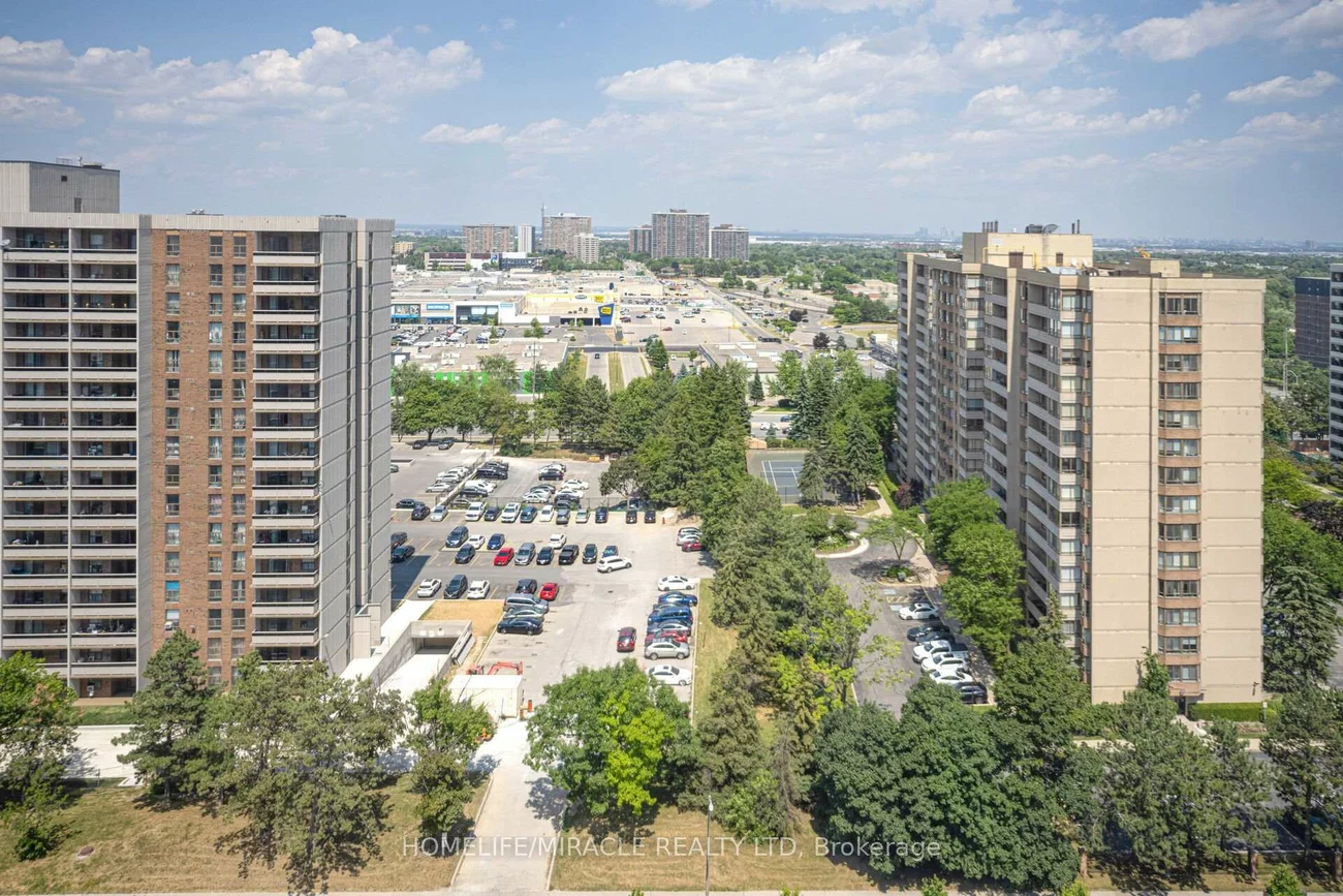 8, Lisa, Queen Street Corridor, Brampton