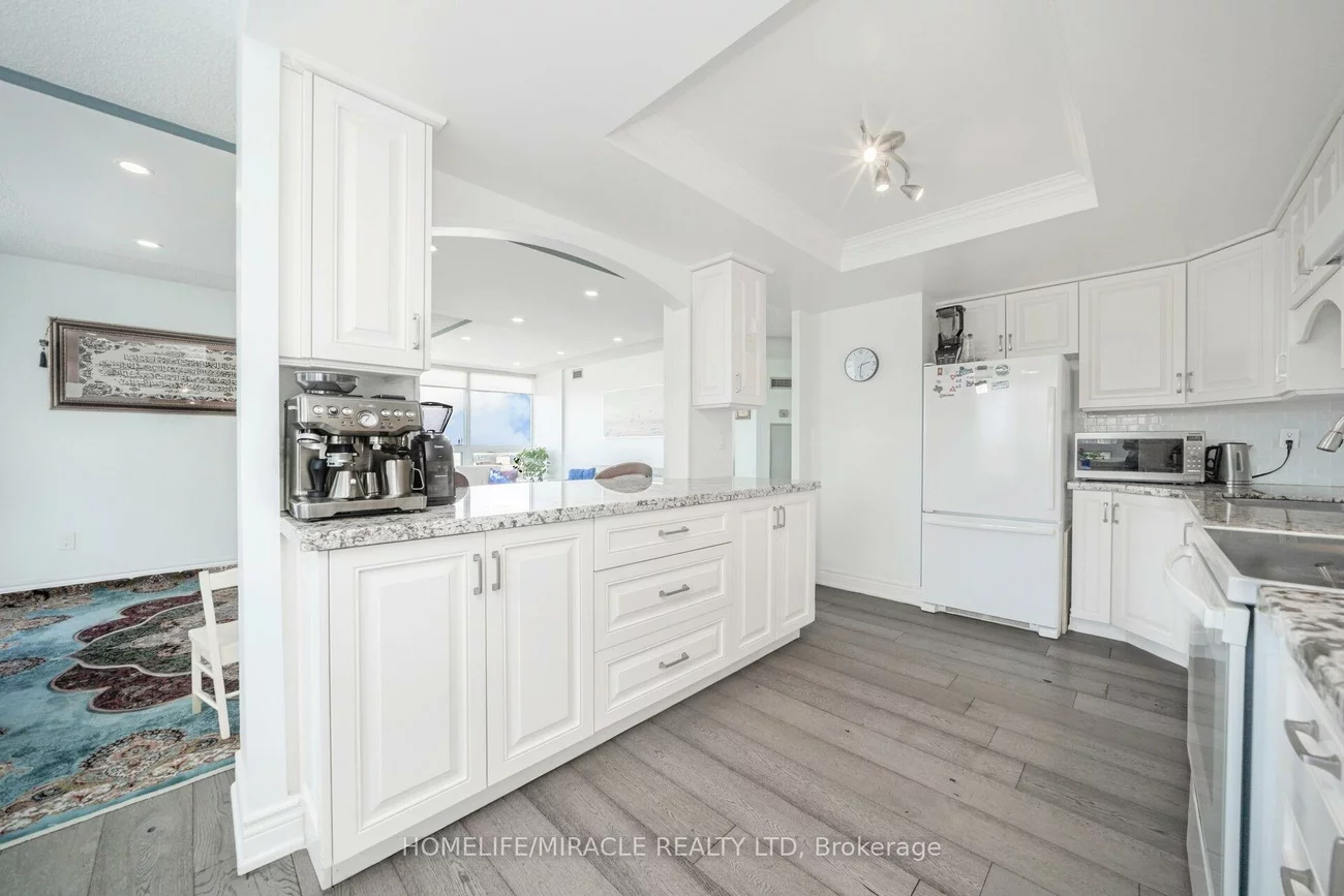 8, Lisa, Queen Street Corridor, Brampton