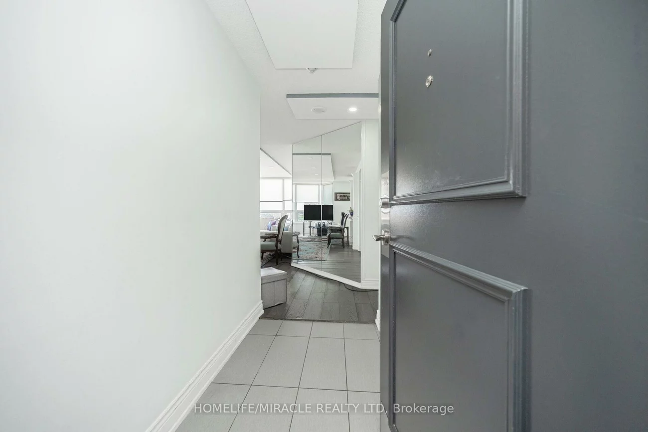 8, Lisa, Queen Street Corridor, Brampton