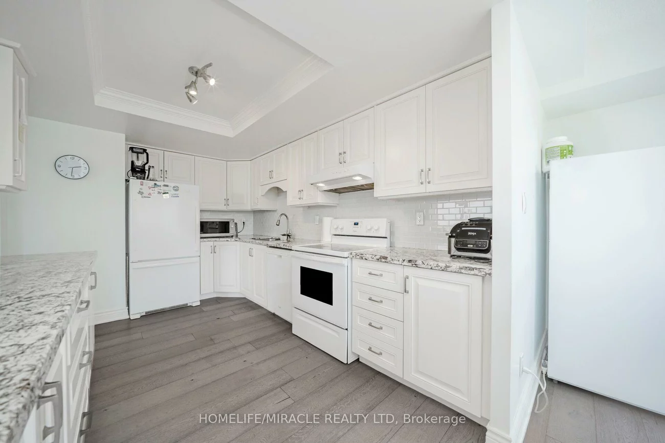 8, Lisa, Queen Street Corridor, Brampton