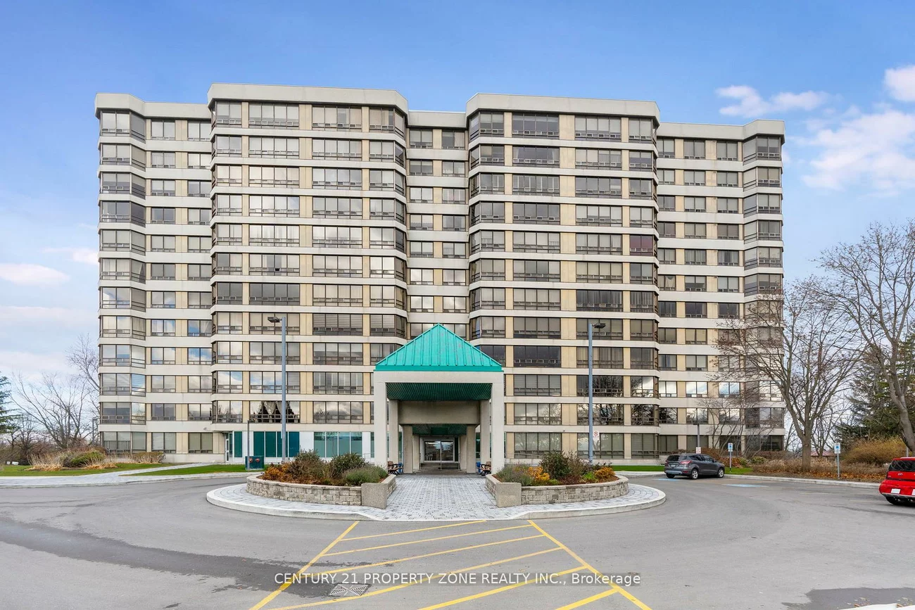330, Mill, Brampton South, Brampton