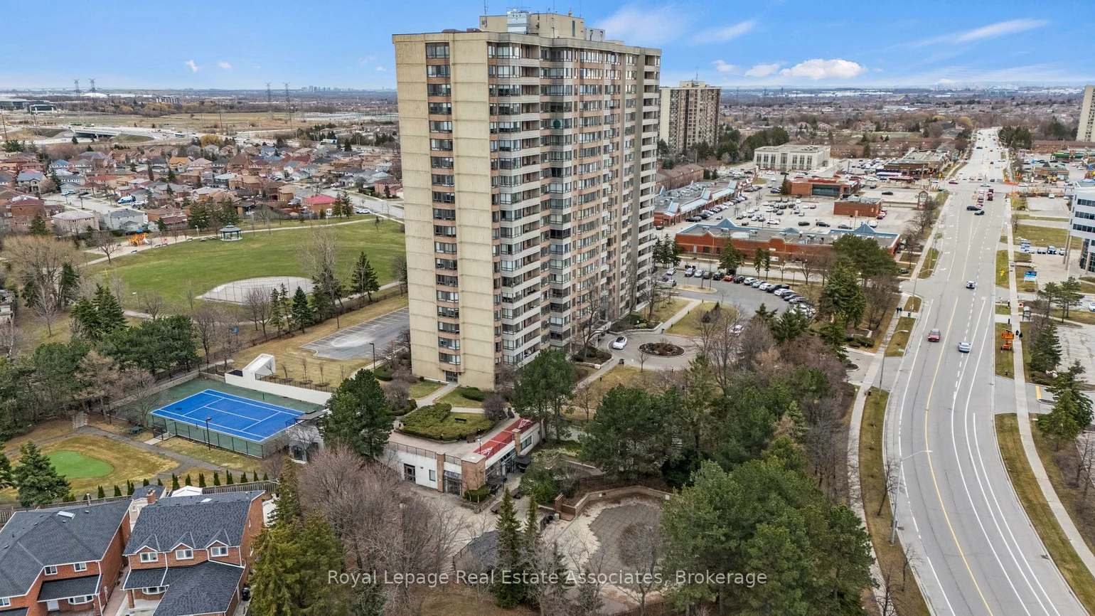 100, County Court, Fletcher's Creek South, Brampton