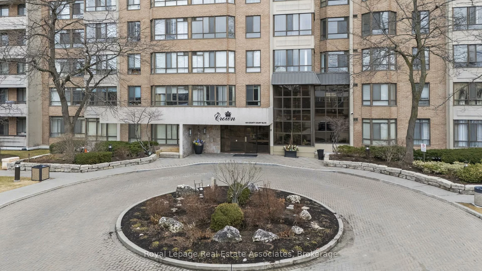 100, County Court, Fletcher's Creek South, Brampton