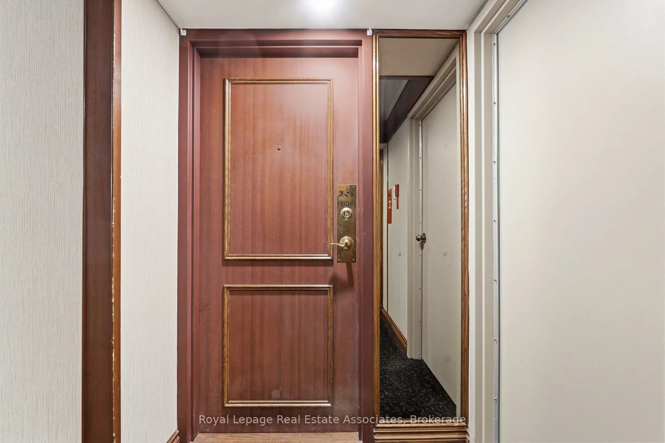 100, County Court, Fletcher's Creek South, Brampton