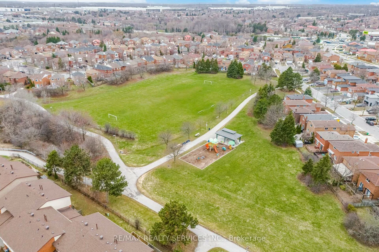 27, Dawson, Brampton North, Brampton