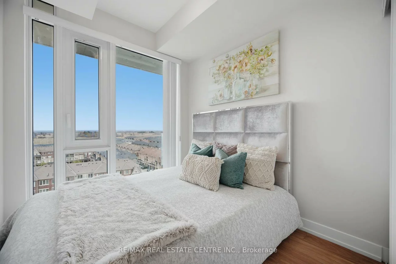 215, Veterans, Northwest Brampton, Brampton