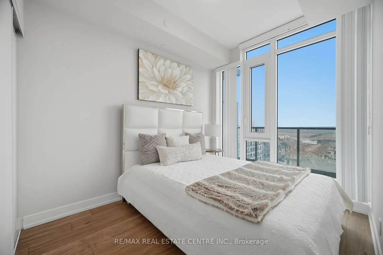 215, Veterans, Northwest Brampton, Brampton