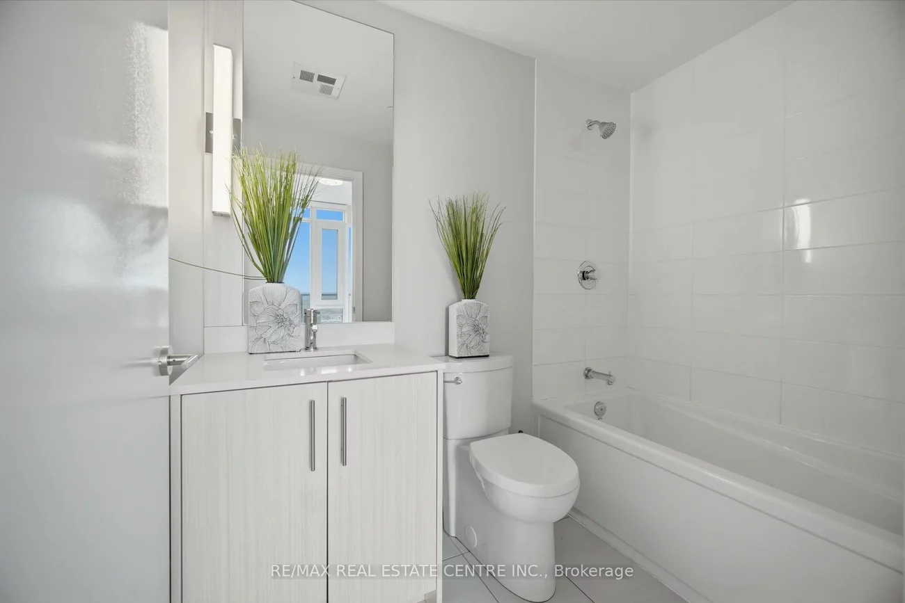 215, Veterans, Northwest Brampton, Brampton