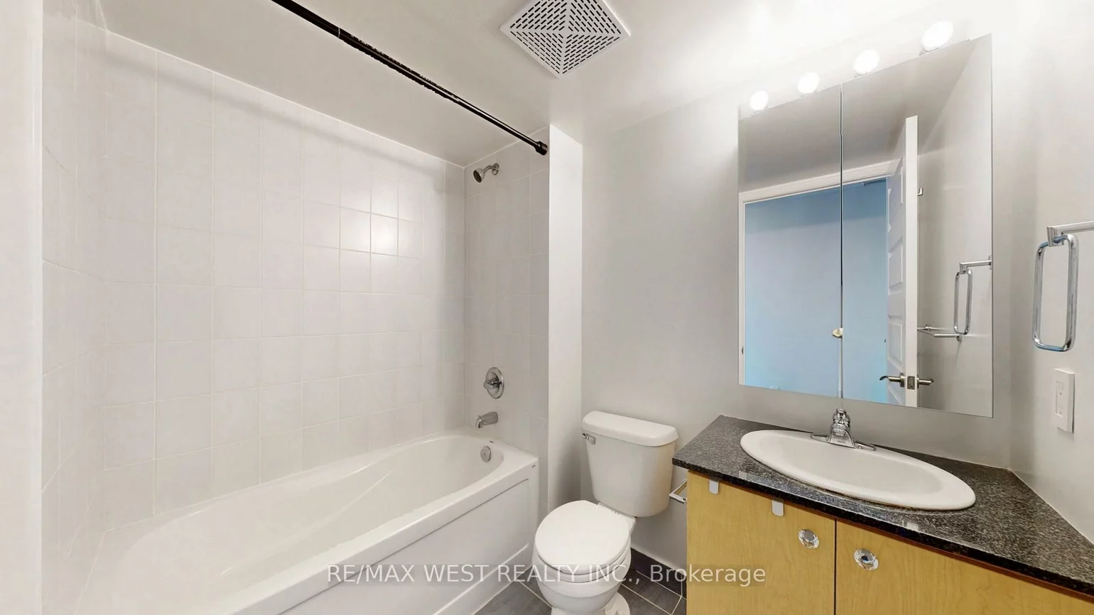 215, Queen, Queen Street Corridor, Brampton