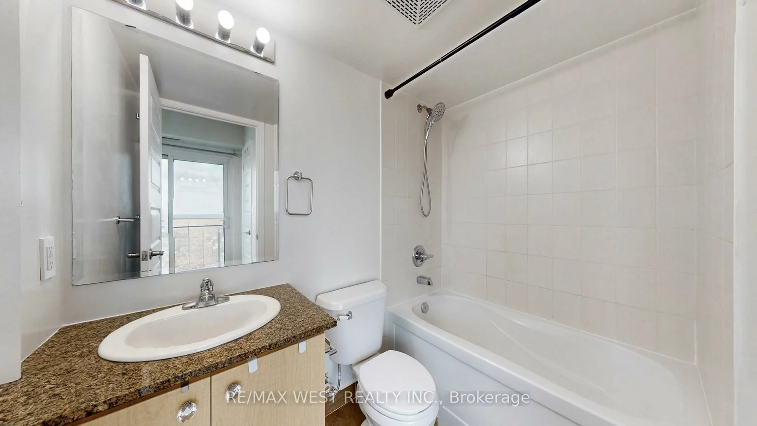 215, Queen, Queen Street Corridor, Brampton