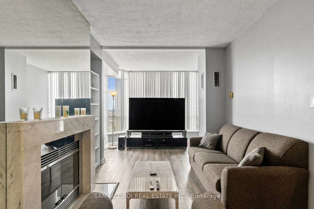 24, Hanover, Queen Street Corridor, Brampton