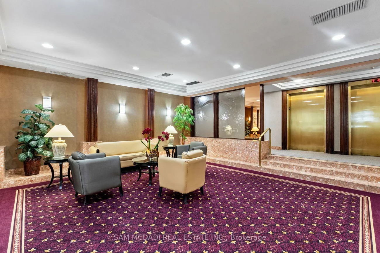 24, Hanover, Queen Street Corridor, Brampton