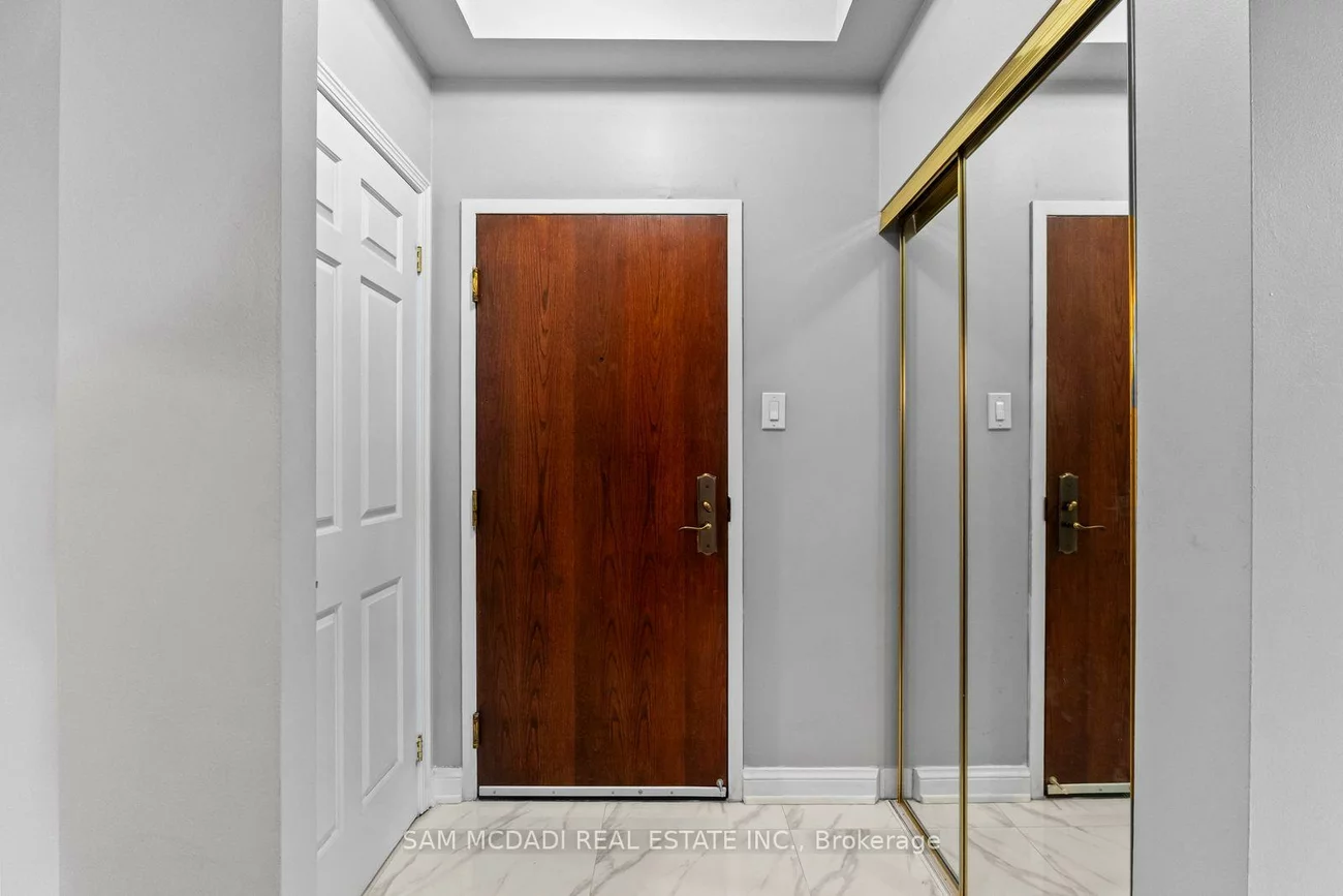 24, Hanover, Queen Street Corridor, Brampton