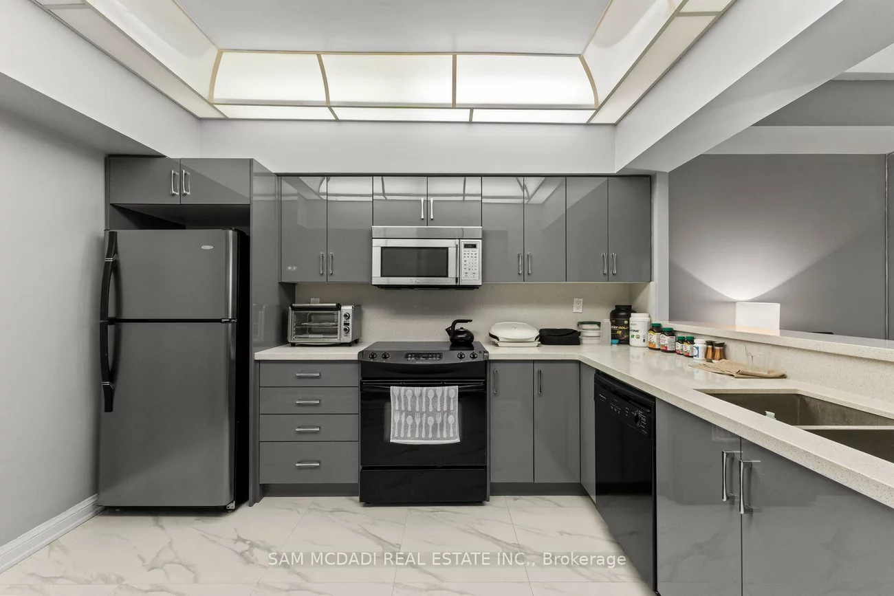 24, Hanover, Queen Street Corridor, Brampton