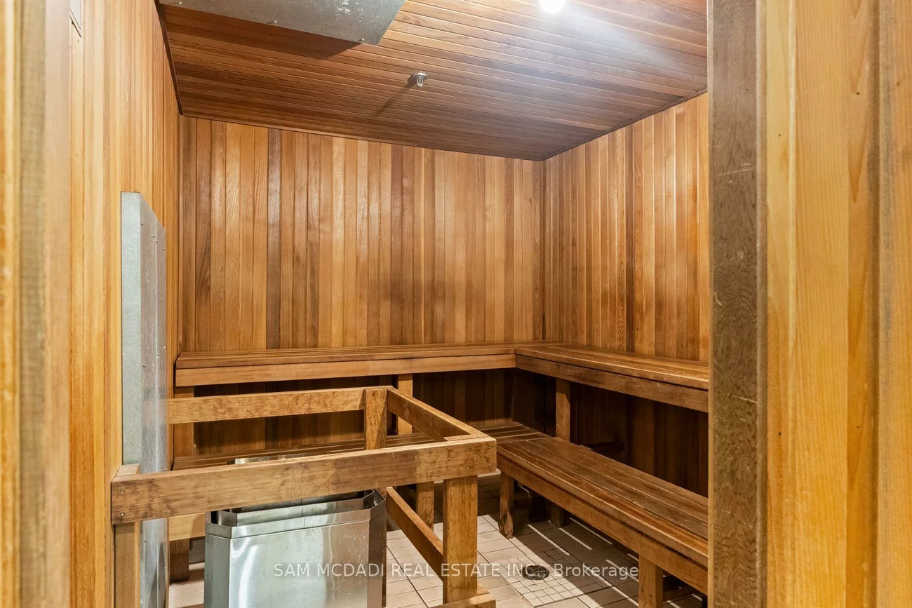 24, Hanover, Queen Street Corridor, Brampton