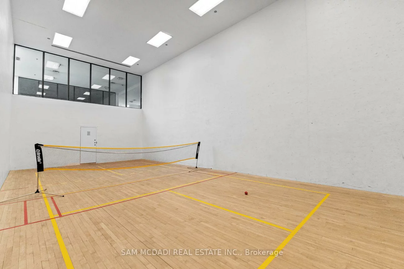 24, Hanover, Queen Street Corridor, Brampton