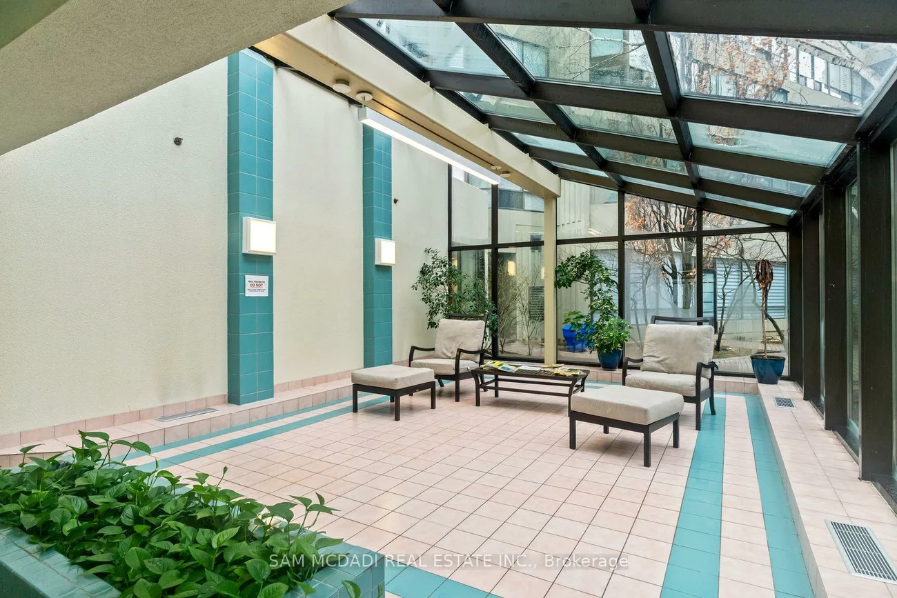 24, Hanover, Queen Street Corridor, Brampton