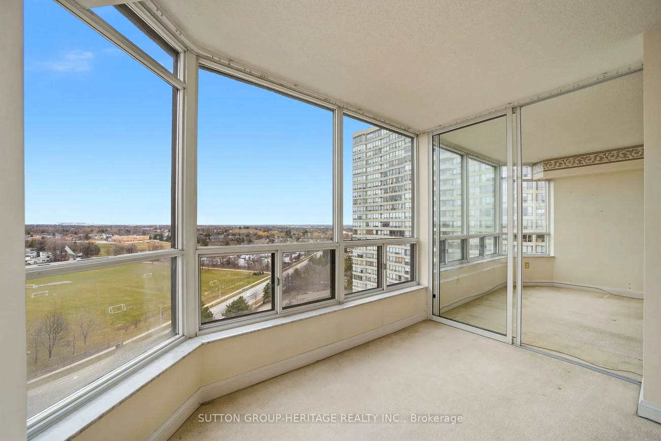 24, Hanover, Queen Street Corridor, Brampton