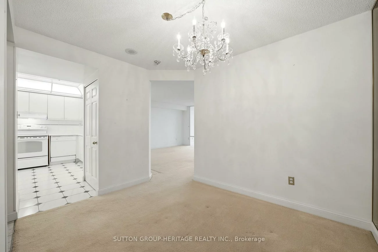 24, Hanover, Queen Street Corridor, Brampton