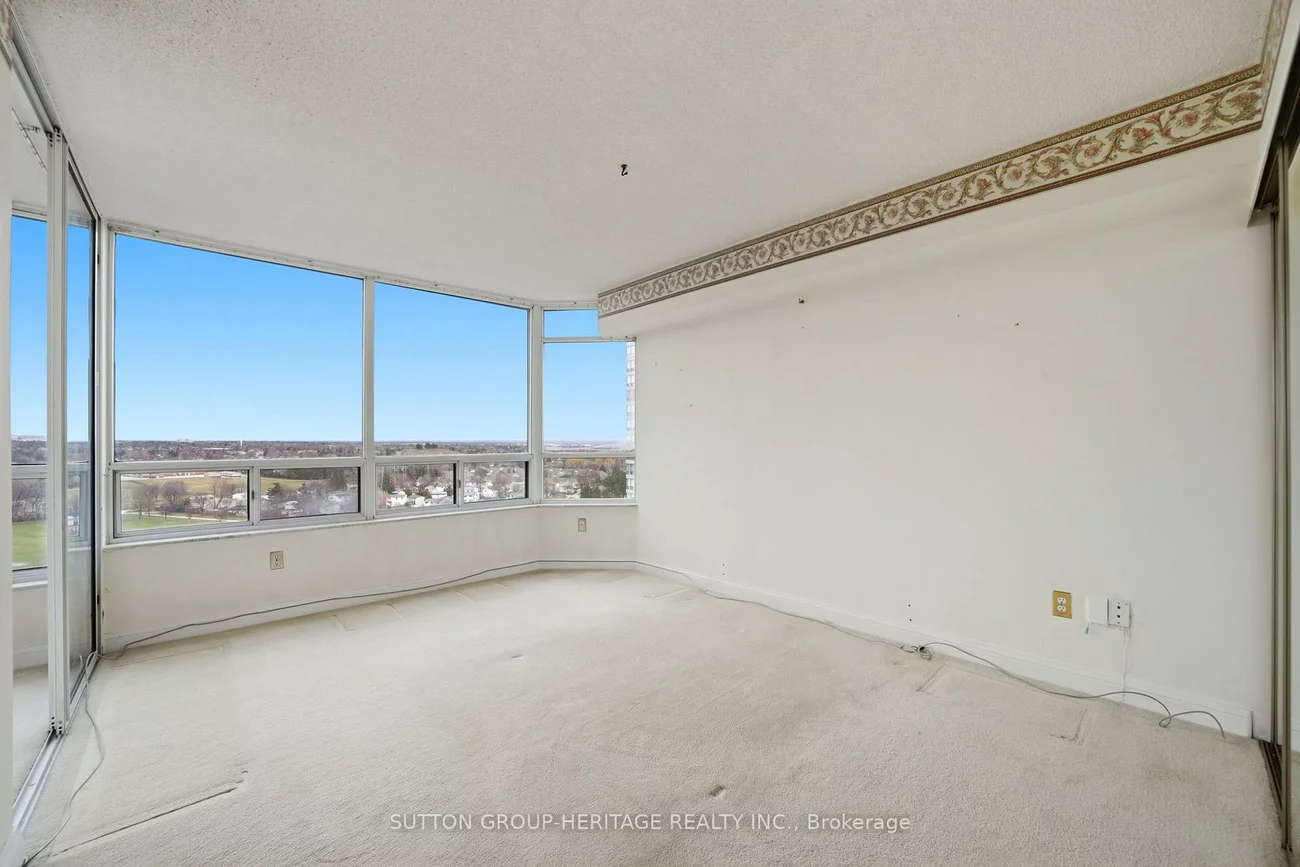 24, Hanover, Queen Street Corridor, Brampton