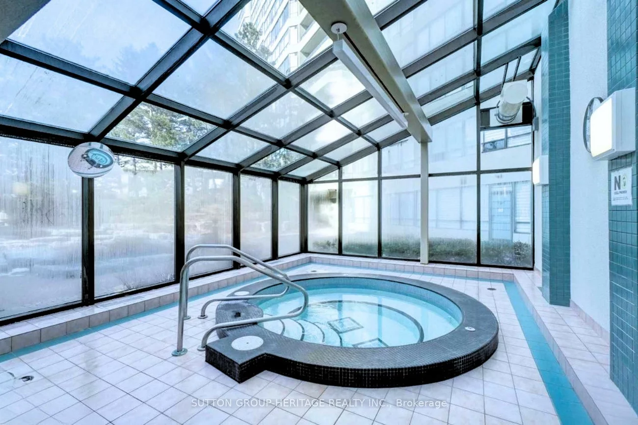 24, Hanover, Queen Street Corridor, Brampton