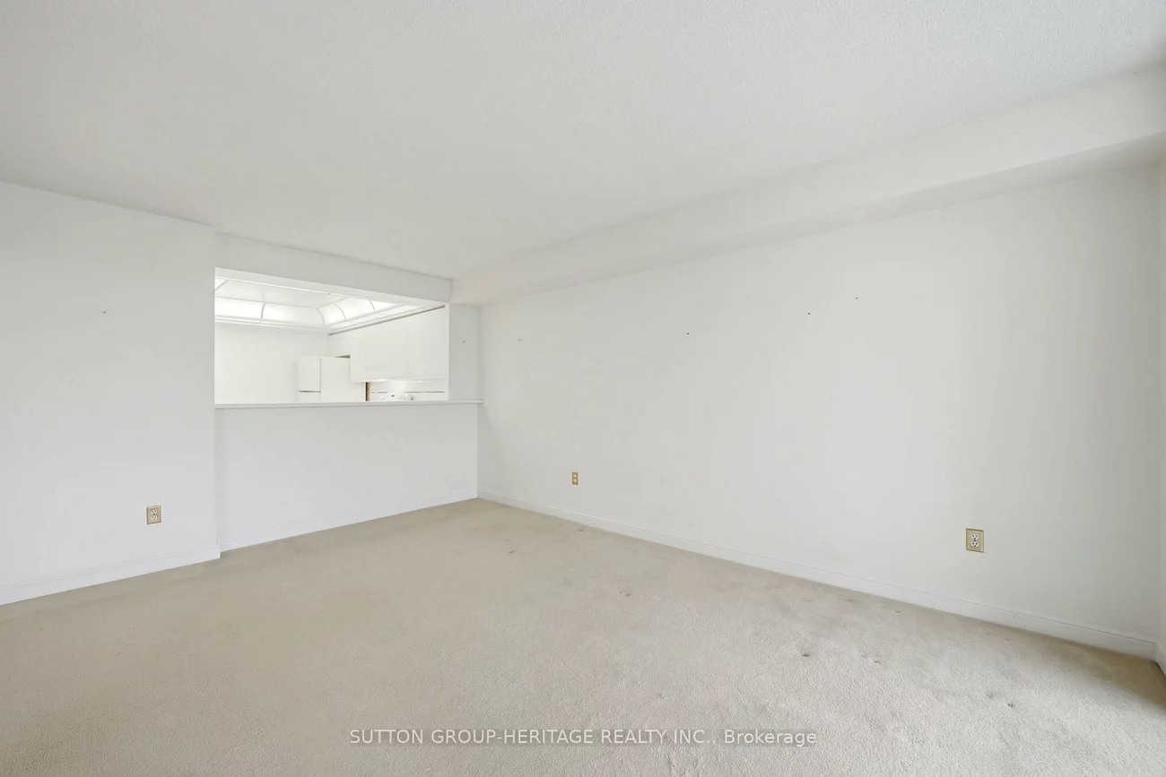 24, Hanover, Queen Street Corridor, Brampton