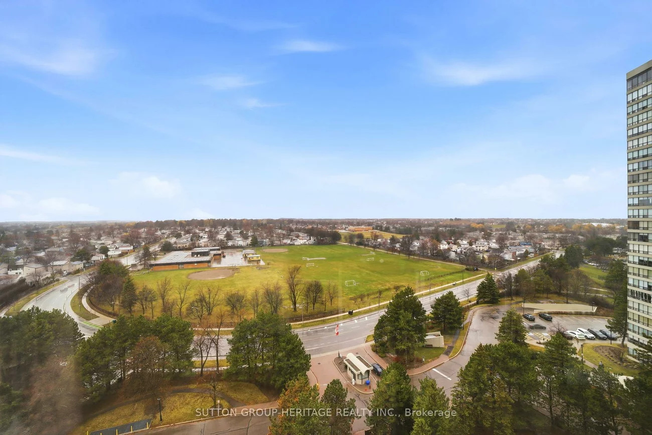 24, Hanover, Queen Street Corridor, Brampton